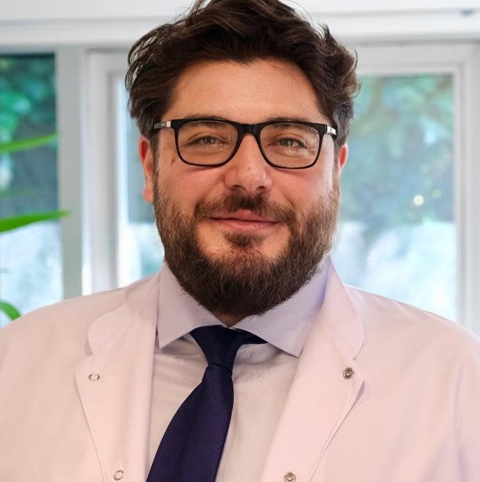 Op. Dr. Rifat Saygın Altınağ